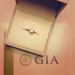 .62 RD D VS2 Leaf Solitaire Platinum Ring